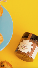 Carica e guarda il video nella galleria, Crema Gianduia 20% Nocciole tostate 250g