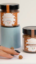Carica e guarda il video nella galleria, Crema 45% di Nocciole 250g