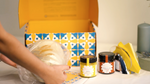 Carica e guarda il video nella galleria, Box Regalo: Natu BabbaĚ al Limone + 1 Crema e 1 Confettura