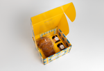 Load image into Gallery viewer, Gift Box: Natu Babbà Milk Chocolate + 1 Cream and 1 Jam
