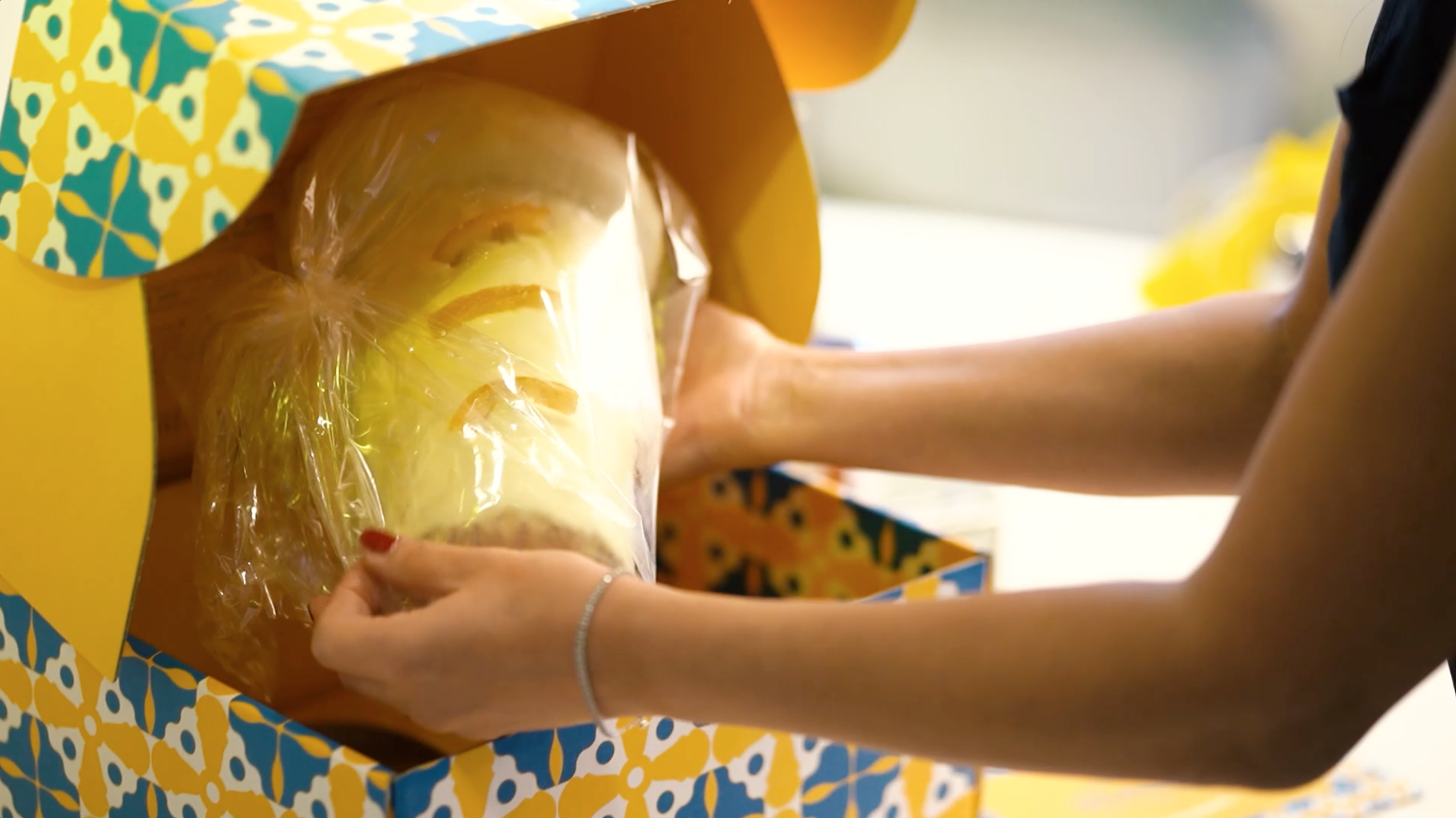 Natu Babbà al Limone e filetti di Limone Canditi